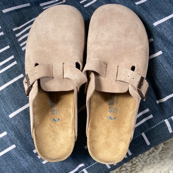 Birkenstock Bostons - Picture 1 of 17